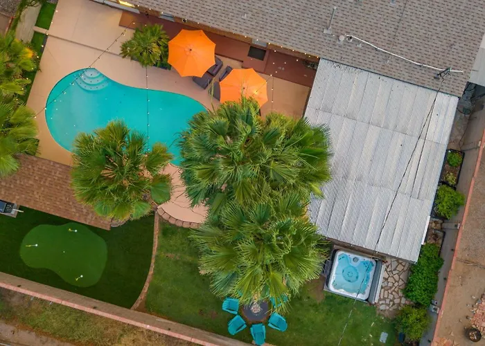 Dom wakacyjny Casa Serena Pool Putting & Yoga Tucson