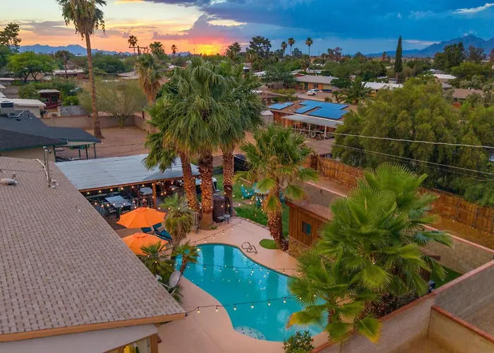 Dom wakacyjny Casa Serena Pool Putting & Yoga Tucson